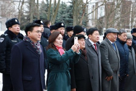 Ерөнхий сайдын ОХУ-д хийж буй албан ёсны айлчлалын бүрэлдэхүүнд Хотын дарга багтаж байна