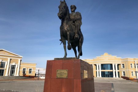 Монгол Улсын Ерөнхий сайд У.Хүрэлсүх Халх гол суманд ажиллаж байна