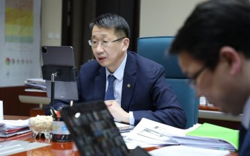 Төр, хувийн хэвшил өрсөлдөж биш хамтарч байж боловсролын салбарыг хөгжүүлнэ