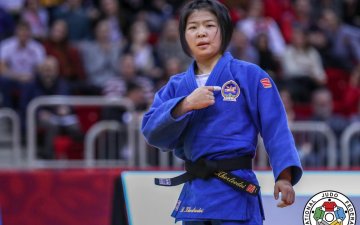 Б.Хорлоодойн эхний барилдаан 10 орчим минут үргэлжилжээ