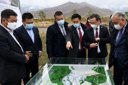 “Уурхайчдын нэрэмжит талбай”-г Үндэсний цэцэрлэгт хүрээлэнд байгуулна