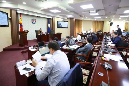 Наадамчдын замын нэгдүгээр эгнээг чөлөөлж, экспресс чиглэл нээх талаар судална