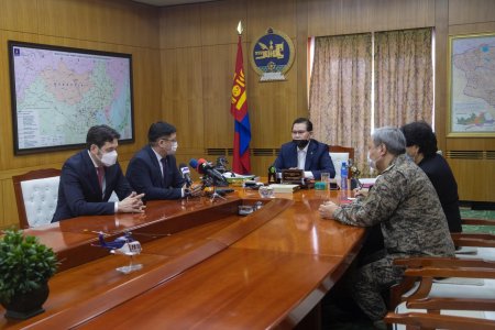 Прокурорын байгууллагын ажилтан, албан хаагчид нэг өдрийн цалингаа хандивлав