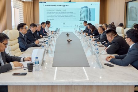 Хөнгөн цагааны аж үйлдвэрийн парк байгуулах төсөлд хөрөнгө оруулах асуудлаар санал солилцов