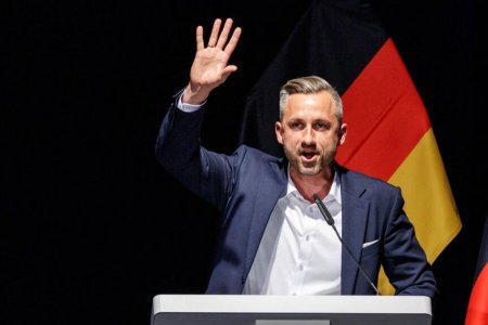 ХБНГУ-ын хэт барууны үзэлт “AFD” нам орон нутгийн сонгуульд түүхэн ялалт байгууллаа