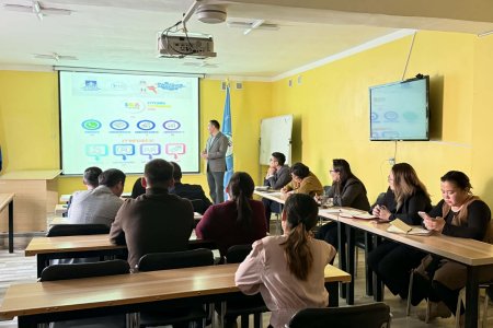 БАЯН-ӨЛГИЙ АЙМГИЙН ХҮҮХЭД, ГЭР БҮЛИЙН ХӨГЖИЛ ХАМГААЛЛЫН ГАЗАРТАЙ ХАМТРАН “ЭРҮҮЛ МЭНДИЙН САЛБАР ДАХЬ ХҮҮХЭД ХАМГААЛАЛ” СЭДЭВТ ХЭЛЭЛЦҮҮЛГИЙГ ЗОХИОН БАЙГУУЛЛАА.