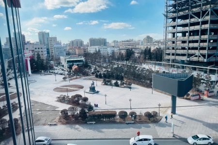 АТГ: Драмын театрын талбайд барьсан рекламын самбарын зөвшөөрлийг хүчингүй болгожээ