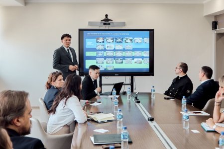 АВСТРИЙН КОМПАНИУДЫН ТӨЛӨӨЛЛИЙГ ХҮЛЭЭН АВЧ УУЛЗЛАА
