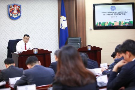 Орон сууцны хороолол дундах орц, гарц хаасан хашаа хайсыг буулгаж, цэгцэлнэ