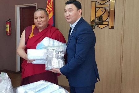 Гэвш лам Дэнгела БЗД-т хандив өргөлөө