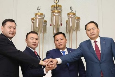 МОАХ-ны ХЭГ-аас аймгийн АН-ын дарга нарт чиглэл өгч санал хураалтад нөлөөлж эхэллээ