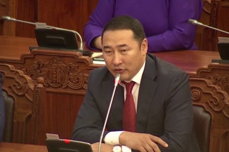 Ж.Мөнхбат: ХХААХҮ-ийн сайдыг нь томилоод өгье гээд гишүүд нь суугаад байхад Ерөнхий сайд нь орж ирдэггүй 