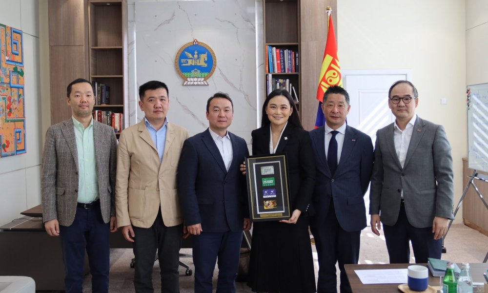 Chinbat Nomin, Minister of Digital Development, Innovation and Communications, held a meeting with members of the MICOA