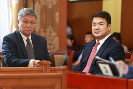 Шүүхээс С.Баяр, Ч.Сайханбилэг нарыг батлан даалтад гаргахаар шийдвэрлэлээ