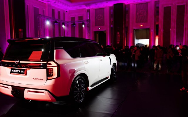 МОННИС МОТОРС ХХК НЬ ПРЕМИУМ SUV АНГИЛЛЫН АВТОМАШИНЫ ТӨЛӨӨЛӨЛ БОЛОХ БҮРЭН ШИНЭЧЛЭГДСЭН 7 ДАХЬ ҮЕИЙН NISSAN PATROL Y63 ЗАГВАРЫГ ТАНИЛЦУУЛЛАА.