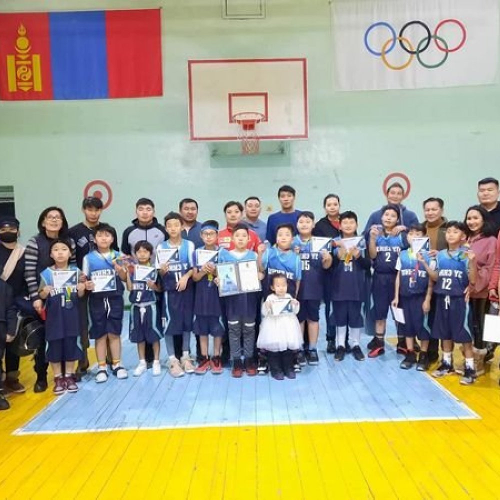 БАЯРТ МЭДЭЭ