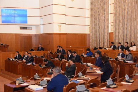 Гурав дахь хэлэлцүүлэгт бэлтгэх үүрэг, хугацаа тогтоосон Тогтоол баталлаа
