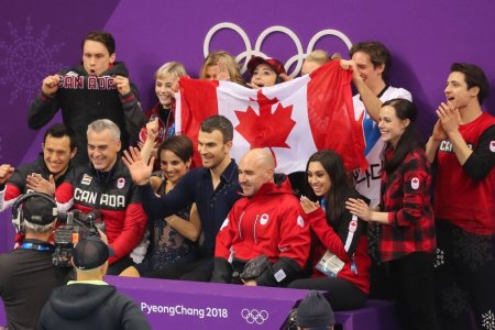 Уран гулгалтын багийн төрөлд Канад түрүүлэв