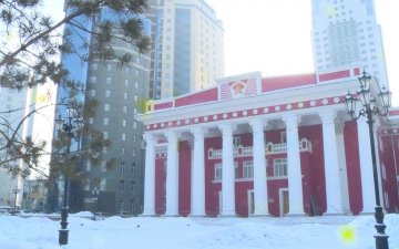УДЭТ, ҮУИТ бүтээлээ толилуулдаг 600 хүний суудалтай их танхимд анх удаа их засварын ажил хийгдэж байна