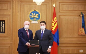 АНУ-аас манай улсад “Пфайзер” вакцины нэг сая тун нийлүүлнэ