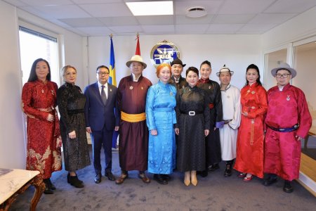 Гадаад харилцааны сайд Б.Батцэцэг Швед улсад оршин суугаа иргэдийн төлөөлөлтэй уулзжээ