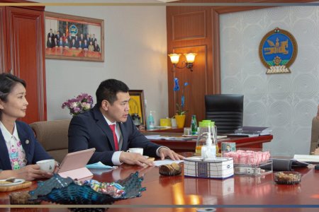 МЗХ-НЫ ЕРӨНХИЙЛӨГЧ О.ГЭРЭЛТ-ОД СОЁЛЫН САЙДТАЙ УУЛЗЛАА