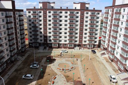 “972 айлын орон сууцанд иргэдийг хамруулах тухай” журмын төслийг хэлэлцлээ