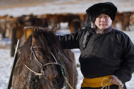 Монгол Улсын Ерөнхий сайд Л.Оюун-Эрдэнэ сар шинийн мэндчилгээ дэвшүүллээ