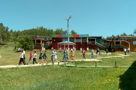 ЭНЭ ЖИЛ ХҮҮХДИЙН ЗУСЛАН ӨДРИЙН 30-35 МЯНГАН ТӨГРӨГИЙН ХАНШТАЙ БАЙНА 