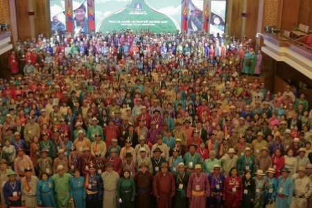Төрийн ордонд “Мал аж ахуйн тогтвортой хөгжил” малчдын зөвлөгөөн болж байна