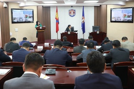 Нийслэлийн удирдах ажилтнуудын шуурхай зөвлөгөөн боллоо