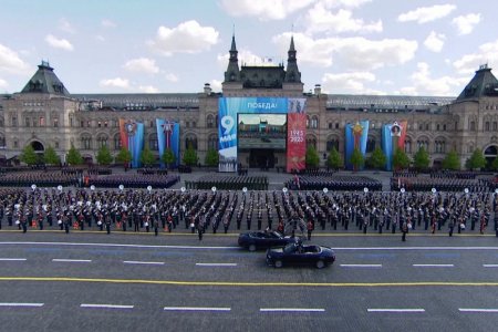 ОХУ-ын нийслэл Москва хотын Улаан талбайд Ялалтын баярын парад эхэлжээ