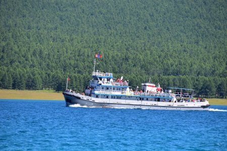 Хөвсгөл нуурт усан онгоц хөвж эхэлсний 109 жилийн ой тохиож байна