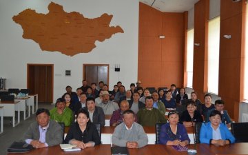 Булган аймгийн Бэлчээрийн менежментийн ажлын хэсгийнхэнд сургалт явууллаа