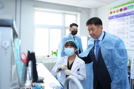 Монгол Улсын Ерөнхийлөгч У.Хүрэлсүх: Хүнсний аюулгүй байдлыг хангахад үндэсний лавлагаа лаборатори чухал үүрэгтэй