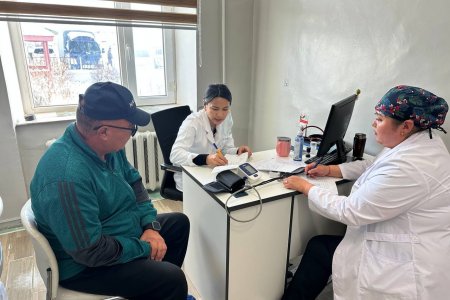 Урьдчилан сэргийлэх эрт илрүүлэх үзлэг, шинжилгээ, оношлогоо Жавхлант,Дулаанхаан тосгоны ЭМТ-үүд 2025.11.12-13 өдрүүдэд зохион байгууллаа.