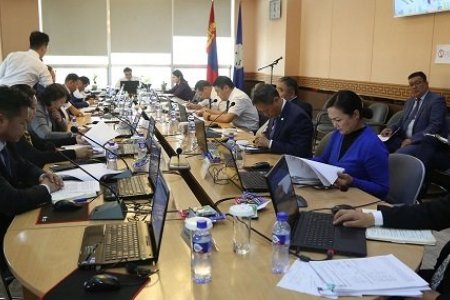 Сургуулийн захирал, цэцэрлэгийн эрхлэгчийг сэлгэн ажиллуулах журмыг хэлэлцлээ