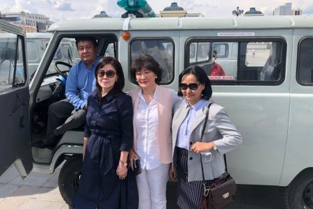 Эмгэг Судлалын Үндэсний Төв Шинэ Автомашинтай боллоо