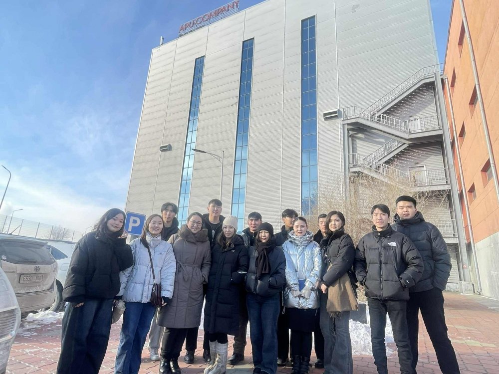 SUPPLY CHAIN AND LOGISTICS STUDENTS OF MANDAKH UNIVERSITY VISIT APU JSC’S FULLY AUTOMATED WAREHOUSE