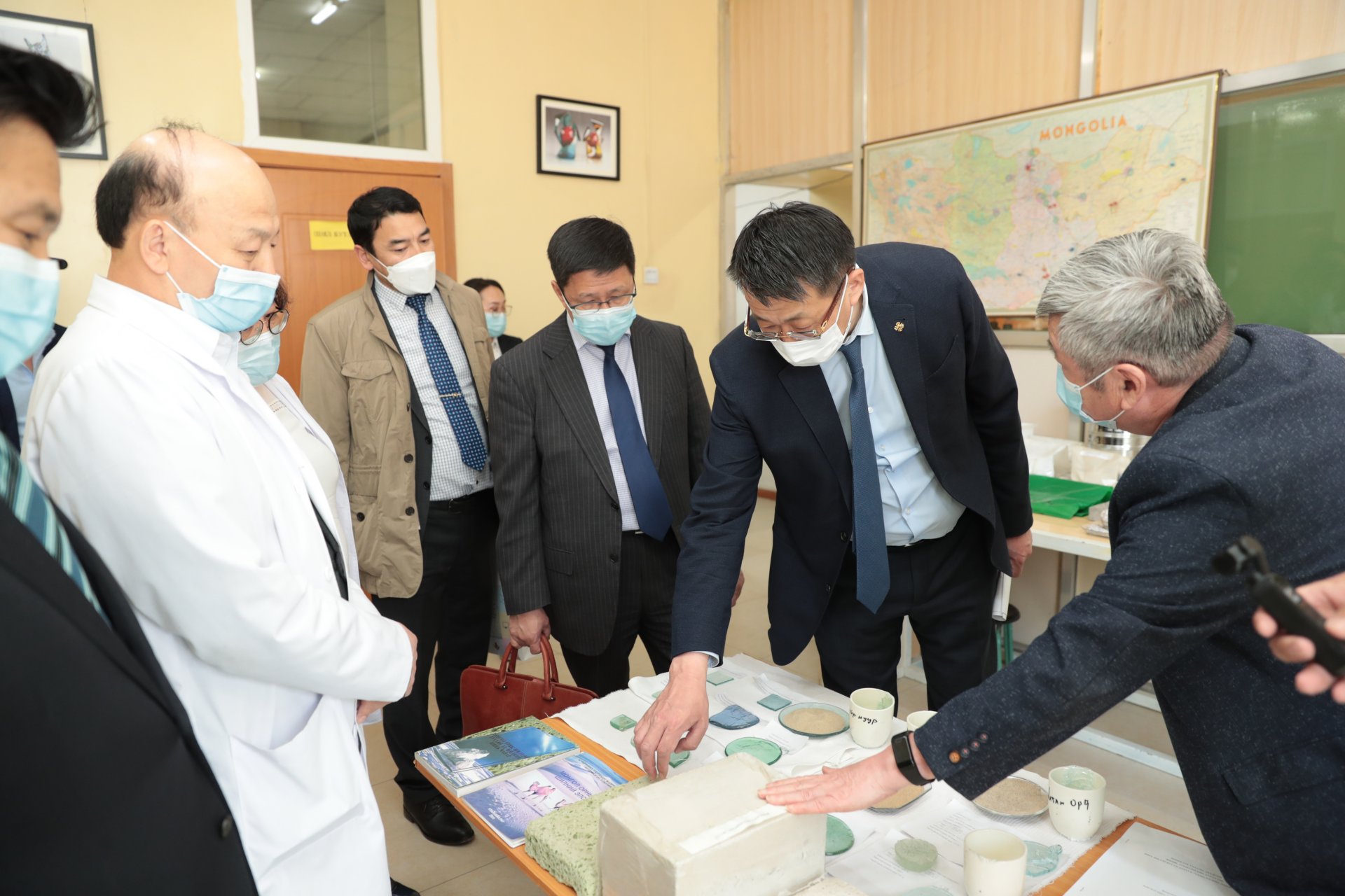 МОНГОЛ УЛС ЭРДЭМТЭД, ШИНЖЛЭХ УХААНЫ БАЙГУУЛЛАГАДАА ИТГЭХ ЦАГ ИРСЭН