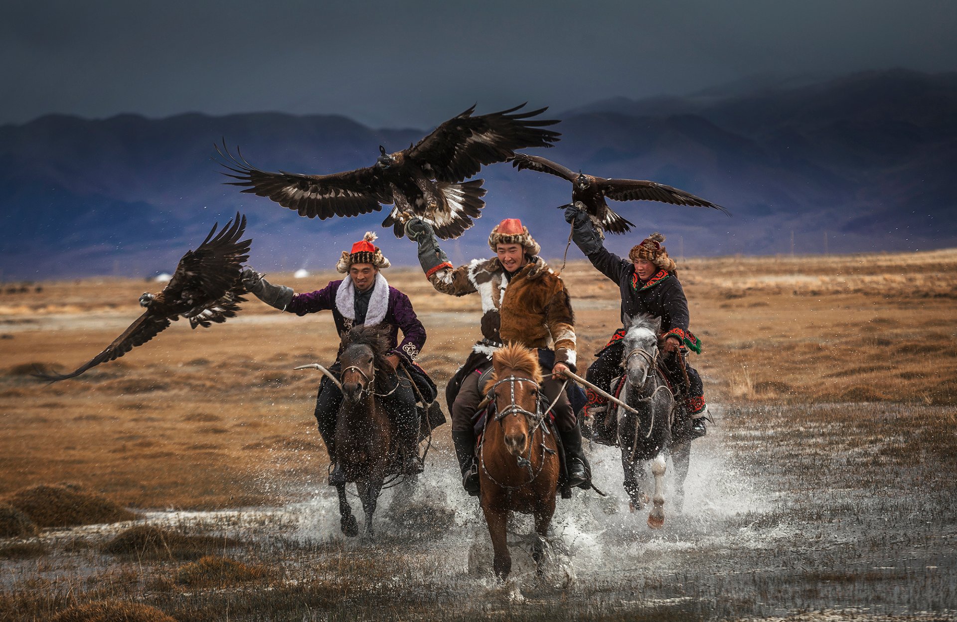 Das Adlerfestival in Mongolei