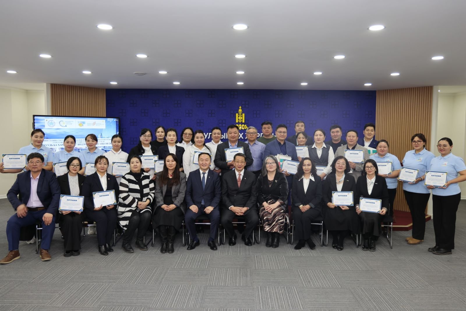 WINNERS ANNOUNCED FOR “LAW AND RESPONSIBILITY” POLICY DEBATE COMPETITION