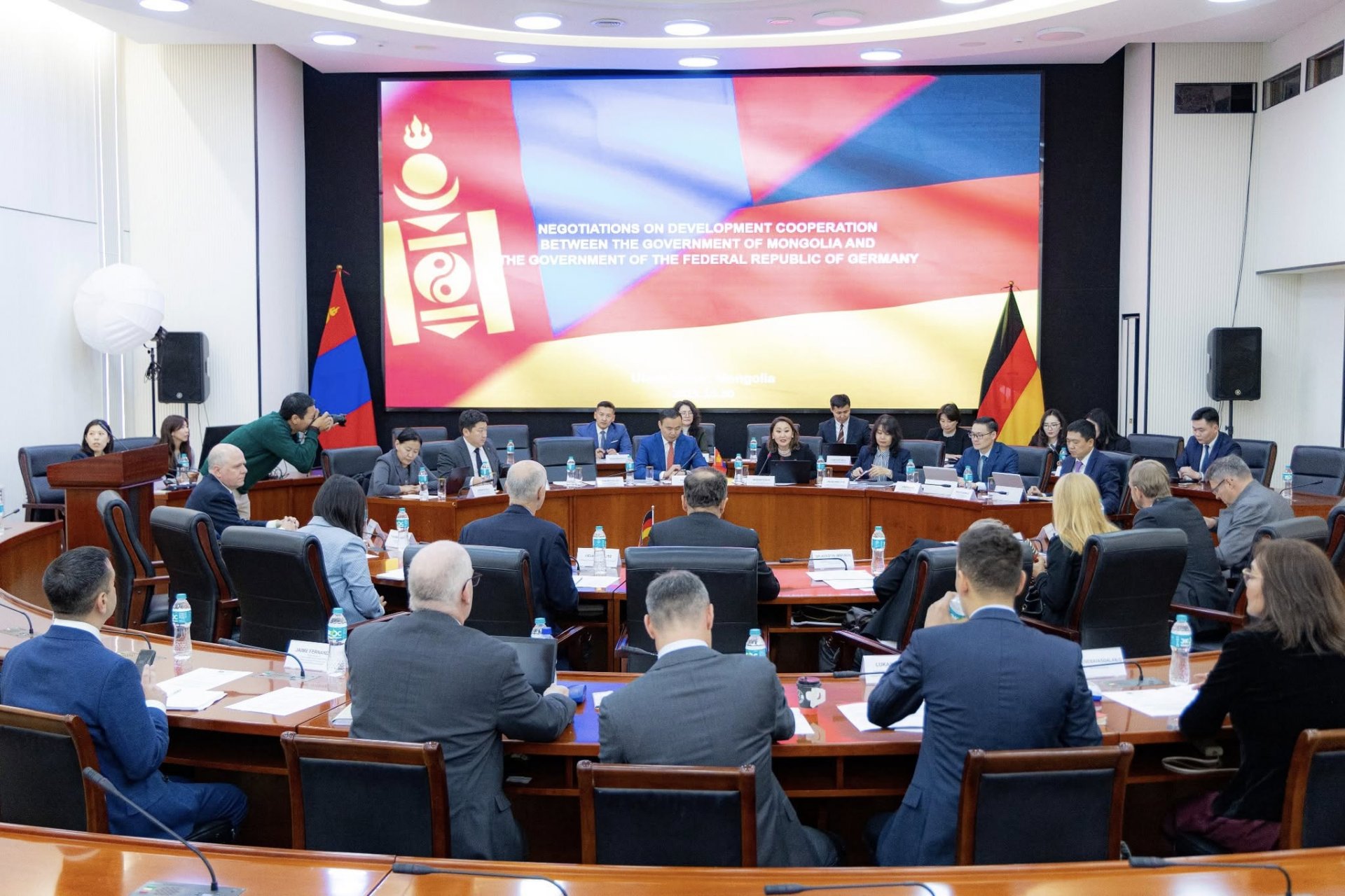 NEGOTIATIONS ON DEVELOPMENT COOPERATION BETWEEN THE GOVERNMENT OF MONGOLIA AND THE GOVERNMENT OF THE FEDERAL REPUBLIC OF GERMANY HELD
