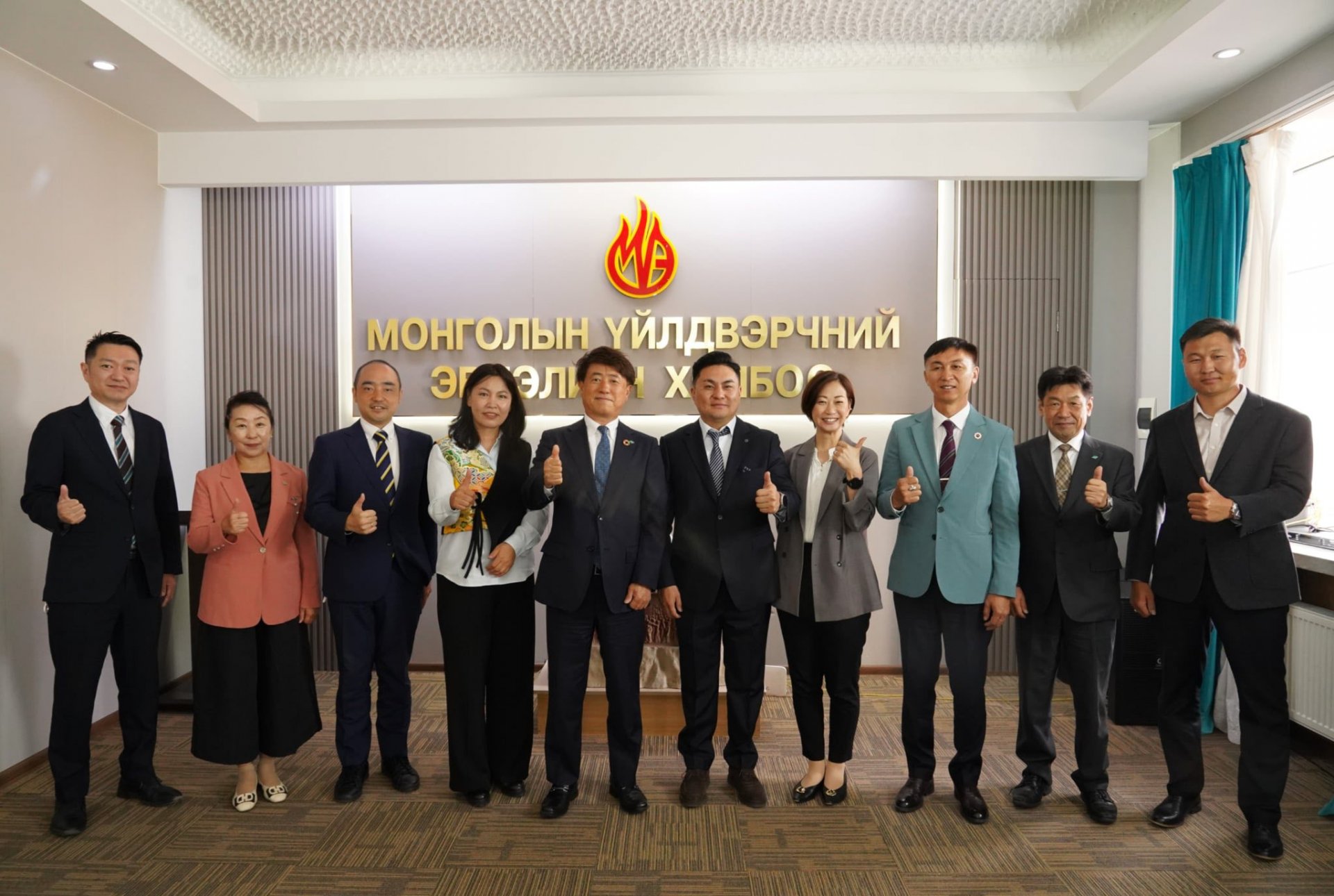 ЯПОН УЛСЫН ЦАХИЛГААН ЭРЧИМ ХҮЧНИЙ ҮНДЭСНИЙ ҮЭ-ИЙН ХОЛБООНЫ ТӨЛӨӨЛӨГЧИД МОНГОЛ УЛСАД АЙЛЧИЛЛАА