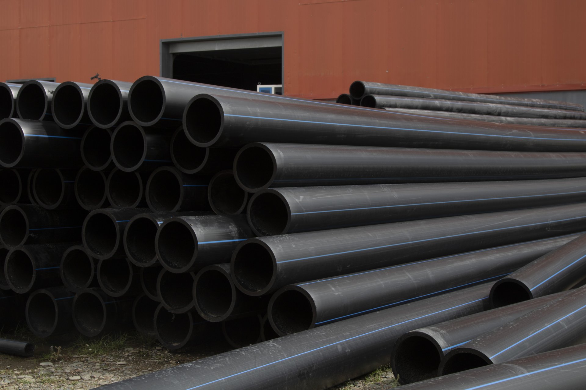 Manufacture of plastic pipes