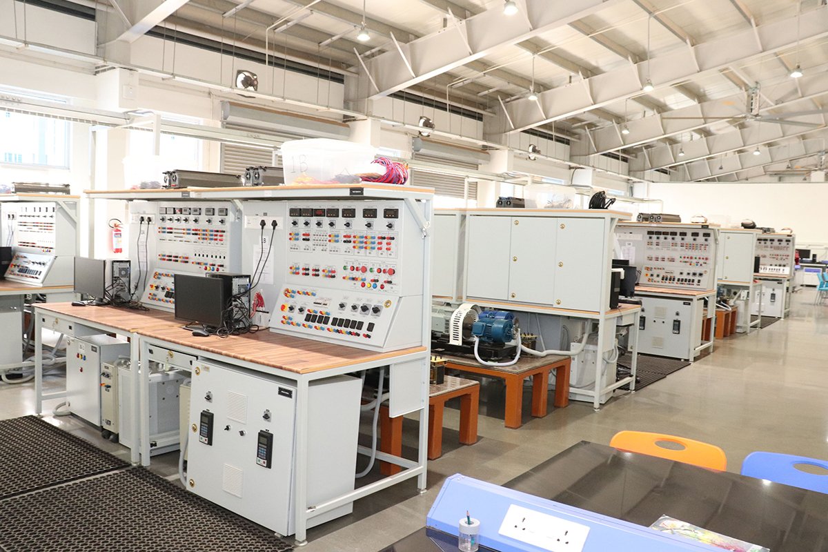 Laboratory training center