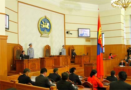 Монгол Улсын зургаа дахь парламент ажилдаа орлоо