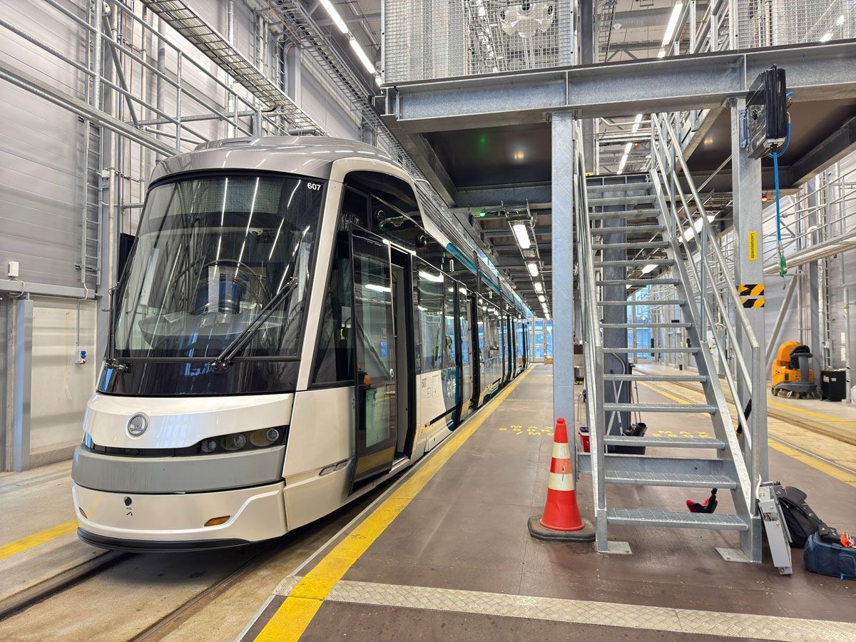 Хөнгөн төмөр замын тээвэр LRT