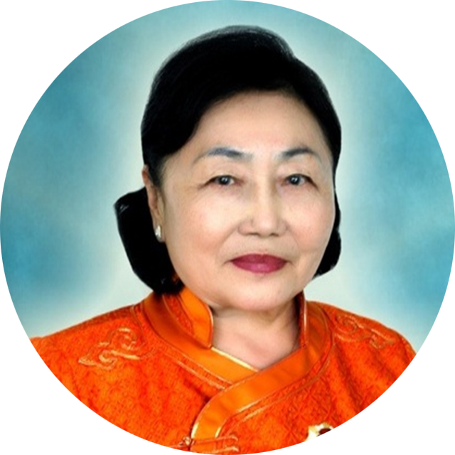 Сургуулийн захирал, Монгол Улсын Гавьяат багш Н.Цэрэндолгор 