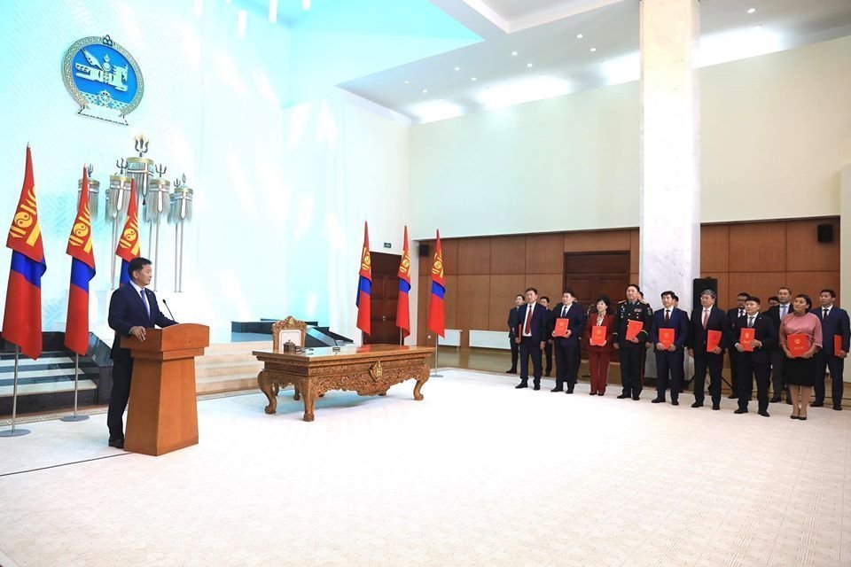 Монгол Улсын Ерөнхий сайд У.Хүрэлсүх Засгийн газраа эмхлэн байгууллаа